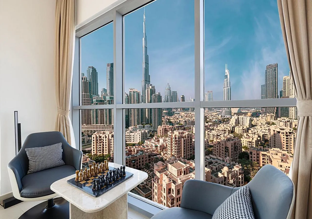 Magnificent 4 Bedroom Apartment, Bellevue Tower Dubai Apartment