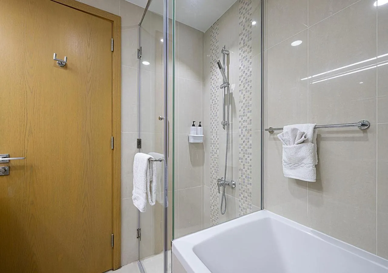 Magnificent 4 Bedroom Apartment, Bellevue Tower Ντουμπάι